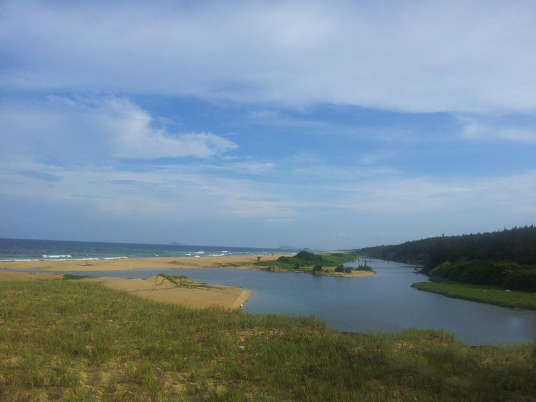 项目周边山根湾实景图1