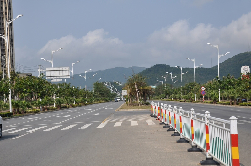 周边配套：吉阳大道